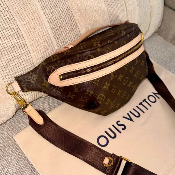 ❌ SOLD ❌ Monogram Bumbag Waist bag - Picture 6 of 15
